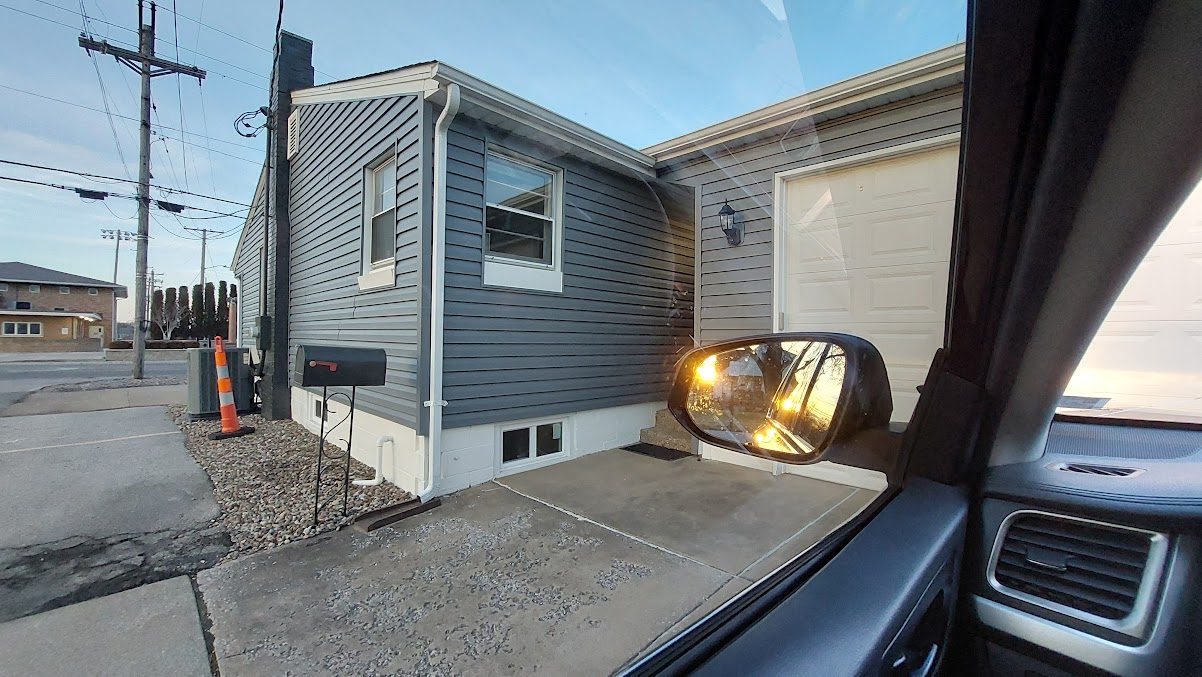 The house at 212 W. Pearce Blvd before renovation (1 of 4)