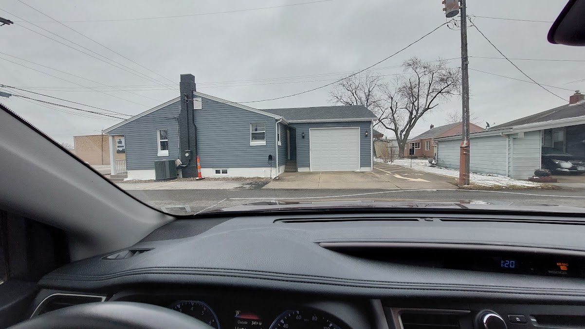 The house at 212 W. Pearce Blvd before renovation (2 of 4)